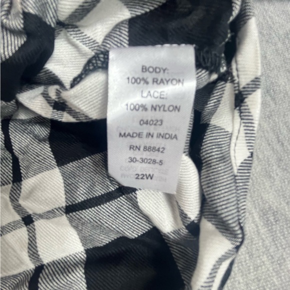 Roamans 22w Plaid Sheer Lace Black And White Long Sleeve Button Up NWOT - Picture 8 of 11